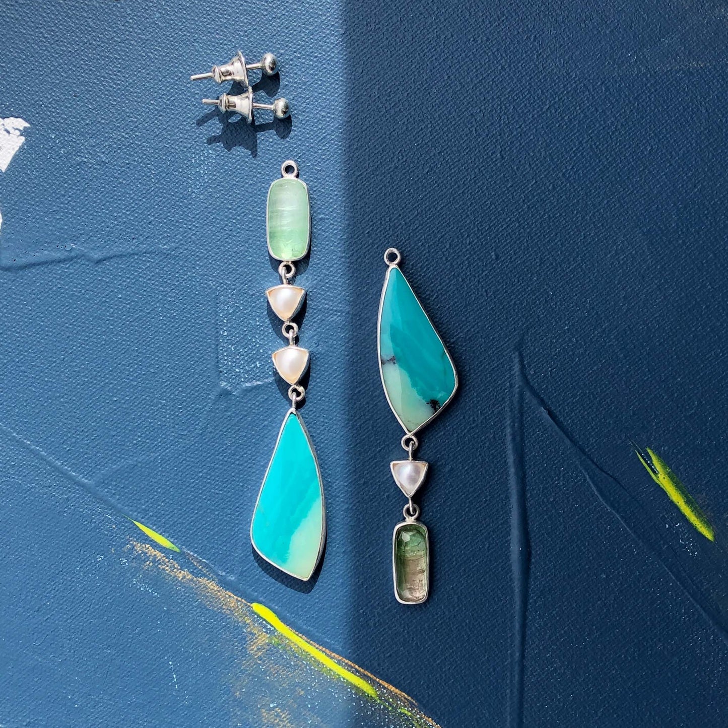 Tourmaline, freahwater pearls and opals pair of earrings