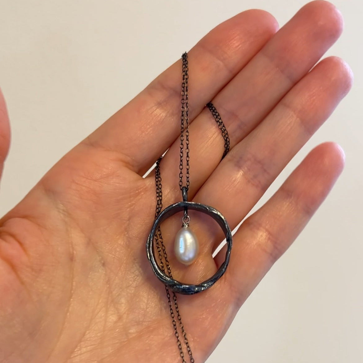 Streedagh oxidized silver pendant with a freash water pearl