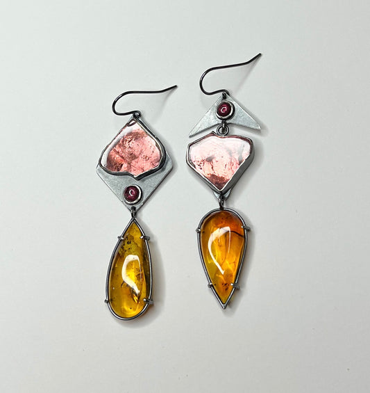 Tourmaline, garnet and amber pair of earrings